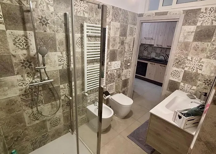 Marea לינה וארוחת בוקר 4*